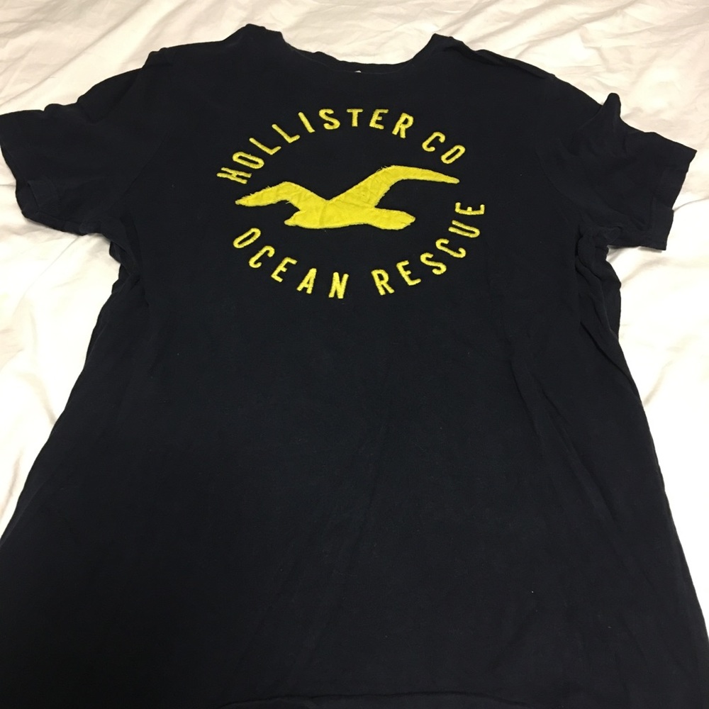 Men’s Hollister Navy shirt sz XL